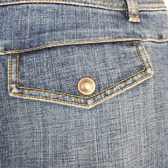 Ann Taylor Denim Mini - Picture 8 of 8